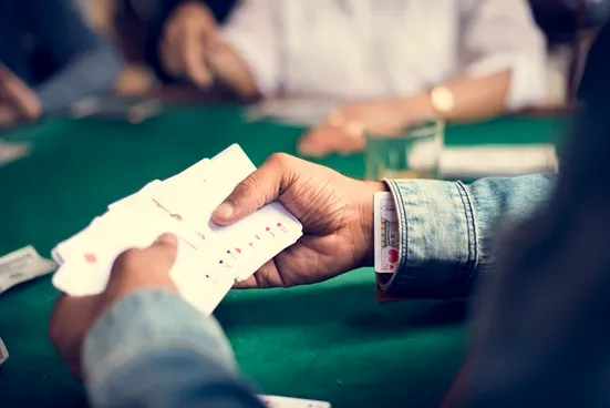 How Casinos Spot Card Counting