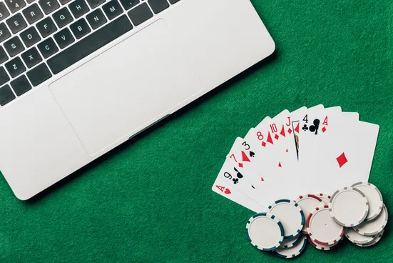 A Guide to Navigating Bonus Terms and Conditions in Online Casinos