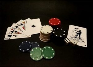 Online poker algorithms act