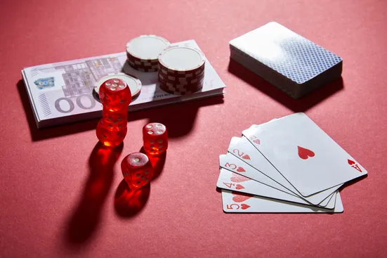 Baccarat Guide: How to Play Chemin De Fer and Punto Banco